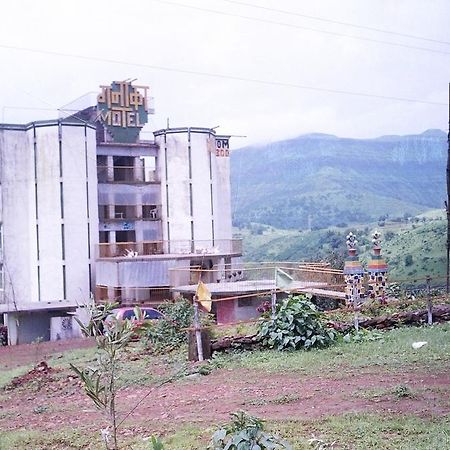 Ganaka Motel - Igatpuri Eksteriør billede